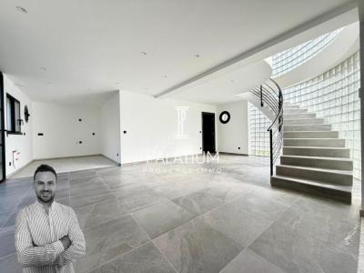 For sale Salon-de-provence 127 m2 Bouches du Rhone (13300) photo 3