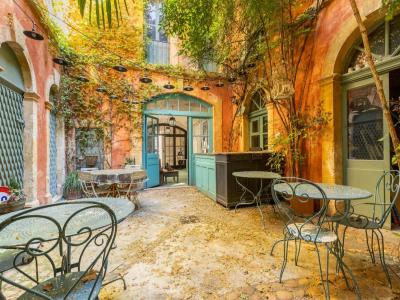 For sale Tarascon 12 rooms 385 m2 Bouches du Rhone (13150) photo 0