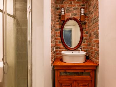 For sale Centre ville 101 m2 Herault (34550) photo 4