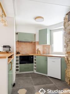 For rent Paris-2eme-arrondissement 2 rooms 45 m2 Paris (75002) photo 4