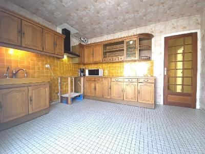For sale 6 rooms 137 m2 Oise (60180) photo 2