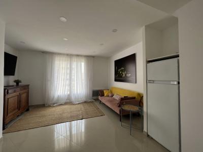 For rent PRES D'ARENES 4 rooms 66 m2 Herault (34070) photo 3