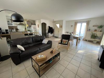 For sale Semussac 4 rooms 98 m2 Charente maritime (17120) photo 1