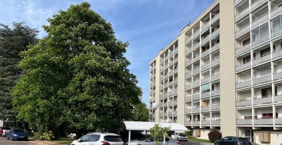 For sale Bourg-en-bresse 5 rooms 79 m2 Ain (01000) photo 0