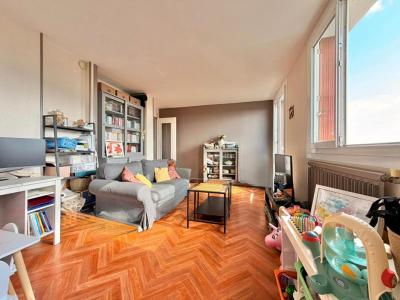 For sale Caen 4 rooms 67 m2 Calvados (14000) photo 2