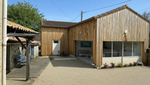 For sale Creche 6 rooms 190 m2 Deux sevres (79260) photo 2