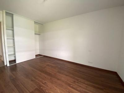 For sale Bordeaux 3 rooms 63 m2 Gironde (33300) photo 4
