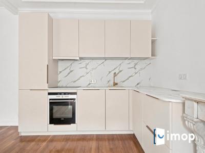 Acheter Appartement Paris-18eme-arrondissement 650000 euros