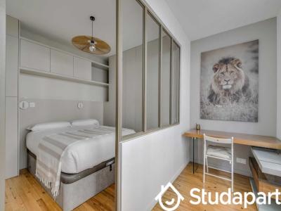 Louer Appartement 55 m2 Paris-11eme-arrondissement