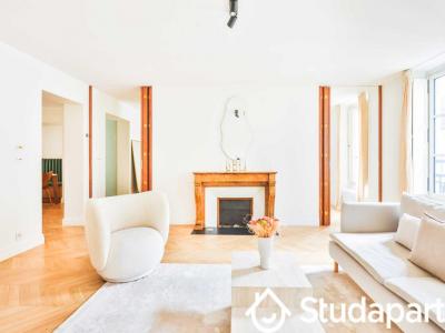 Louer Appartement Paris-10eme-arrondissement 8000 euros