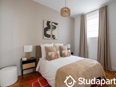 Louer Appartement 47 m2 Paris-16eme-arrondissement