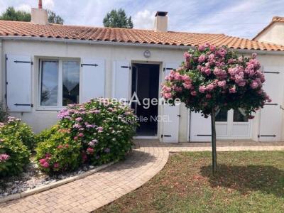 For sale Lucon 4 rooms 101 m2 Vendee (85400) photo 2