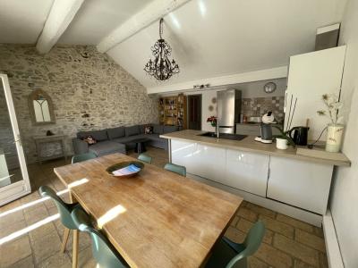 For sale INTRA MUROS 4 rooms 91 m2 Gard (30220) photo 0
