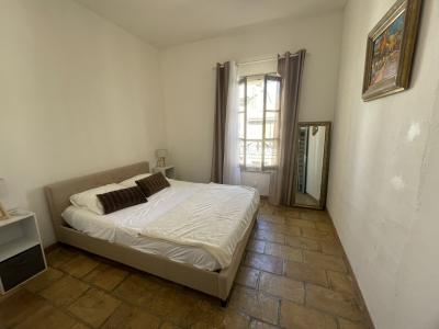For sale INTRA MUROS 4 rooms 91 m2 Gard (30220) photo 4