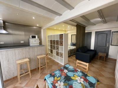 For sale INTRA MUROS 1 room 33 m2 Gard (30220) photo 1