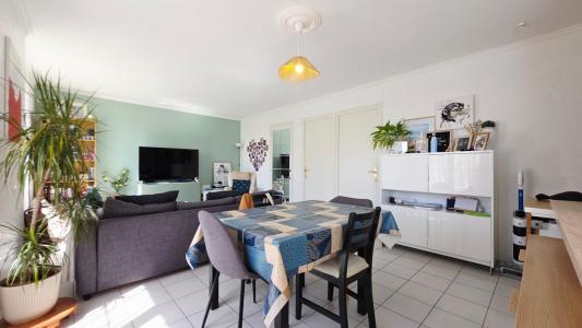For sale Bourges 3 rooms 67 m2 Cher (18000) photo 2