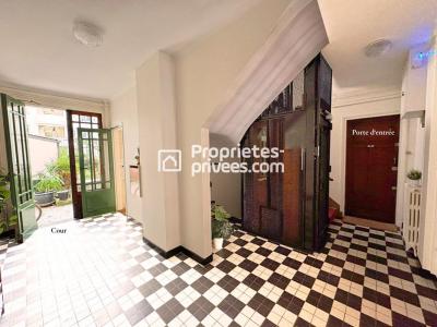 For sale Paris-15eme-arrondissement 3 rooms 61 m2 Paris (75015) photo 2