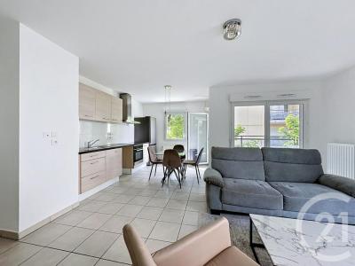 Louer Appartement 65 m2 Saint-priest