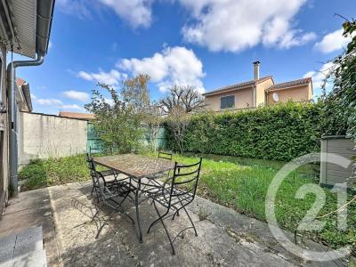 For sale Saint-pierre-de-chandieu 4 rooms 83 m2 Rhone (69780) photo 0