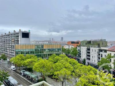 Louer Appartement 83 m2 Lyon-8eme-arrondissement