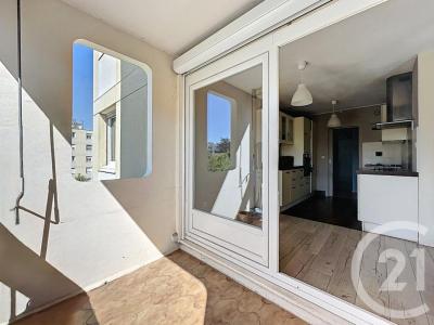 Annonce Vente 5 pi�ces Appartement Decines-charpieu 69