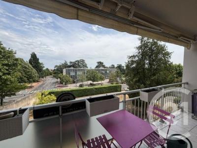 For sale Saint-genis-laval 3 rooms 61 m2 Rhone (69230) photo 0