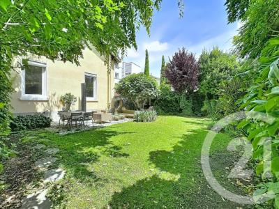 For sale Lyon-8eme-arrondissement 4 rooms 123 m2 Rhone (69008) photo 0