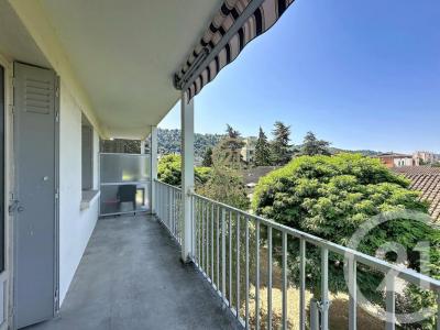Louer Appartement Vienne 880 euros