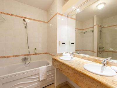 For sale Vedene 2 rooms 43 m2 Vaucluse (84270) photo 2