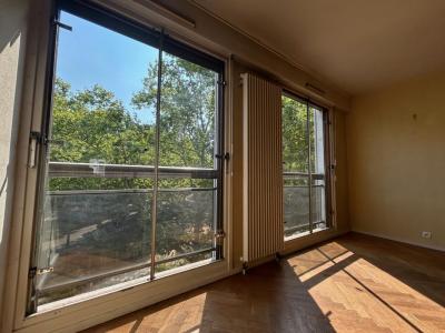 For sale Lyon-7eme-arrondissement 4 rooms 100 m2 Rhone (69007) photo 2