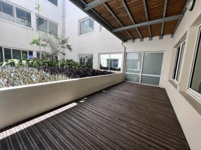 For rent Sainte-clotilde 202 m2 Reunion (97490) photo 0