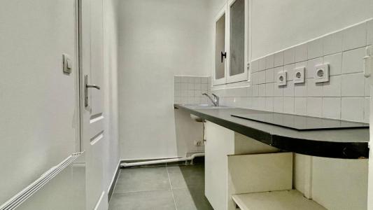 For rent Asnieres-sur-seine 1 room 28 m2 Hauts de Seine (92600) photo 2