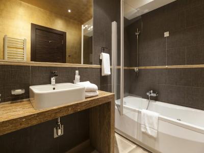 For sale Clichy 4 rooms 83 m2 Hauts de Seine (92110) photo 4