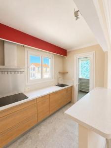 For sale Pertuis 4 rooms 94 m2 Vaucluse (84120) photo 1