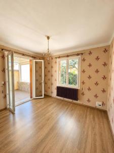 For sale Pertuis 4 rooms 94 m2 Vaucluse (84120) photo 4