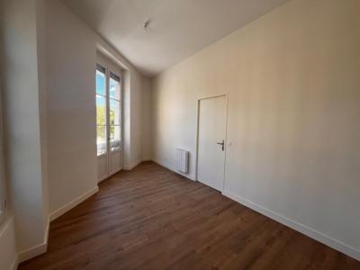 Louer Appartement Lyon-4eme-arrondissement Rhone