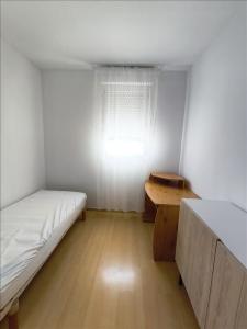 Louer Appartement Marseille-5eme-arrondissement Bouches du Rhone