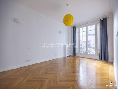 Louer Appartement 141 m2 Paris-4eme-arrondissement