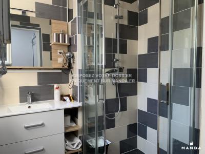 Louer Appartement 34 m2 Paris-18eme-arrondissement