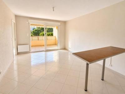 Acheter Appartement 50 m2 Frejus