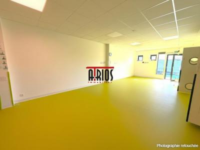 For rent Crau 175 m2 Var (83260) photo 2
