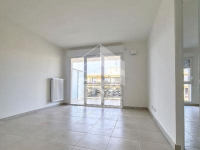 For rent Saint-laurent-du-var 2 rooms 42 m2 Alpes Maritimes (06700) photo 2