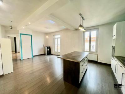 For rent Lyon-8eme-arrondissement 2 rooms 66 m2 Rhone (69008) photo 0