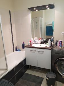 For rent Oullins 3 rooms 64 m2 Rhone (69600) photo 2