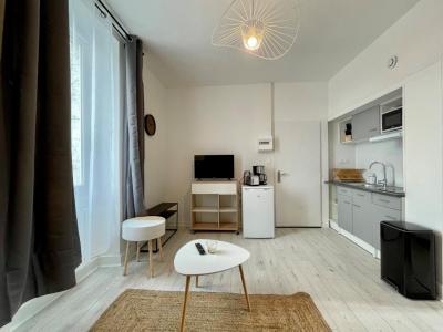 For rent Angouleme 2 rooms 28 m2 Charente (16000) photo 0