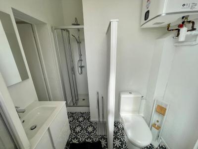 For rent Angouleme 2 rooms 28 m2 Charente (16000) photo 3
