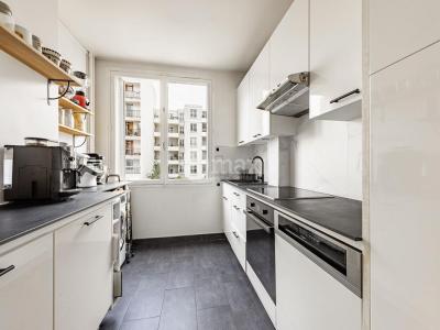 For sale Courbevoie 3 rooms 61 m2 Hauts de Seine (92400) photo 2