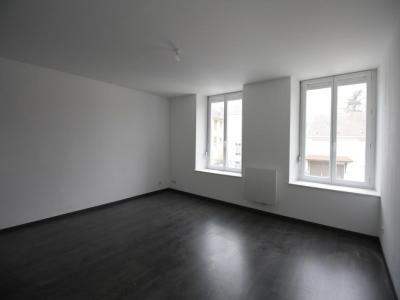 Louer Appartement Tantonville 755 euros