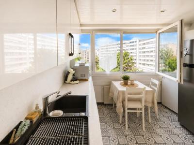 For sale Lyon-7eme-arrondissement 4 rooms 78 m2 Rhone (69007) photo 2