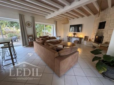 Acheter Prestige Moncrabeau 316300 euros
